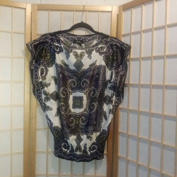 B*Wear Sm Handkerchief Blouse - Picture 4 of 13